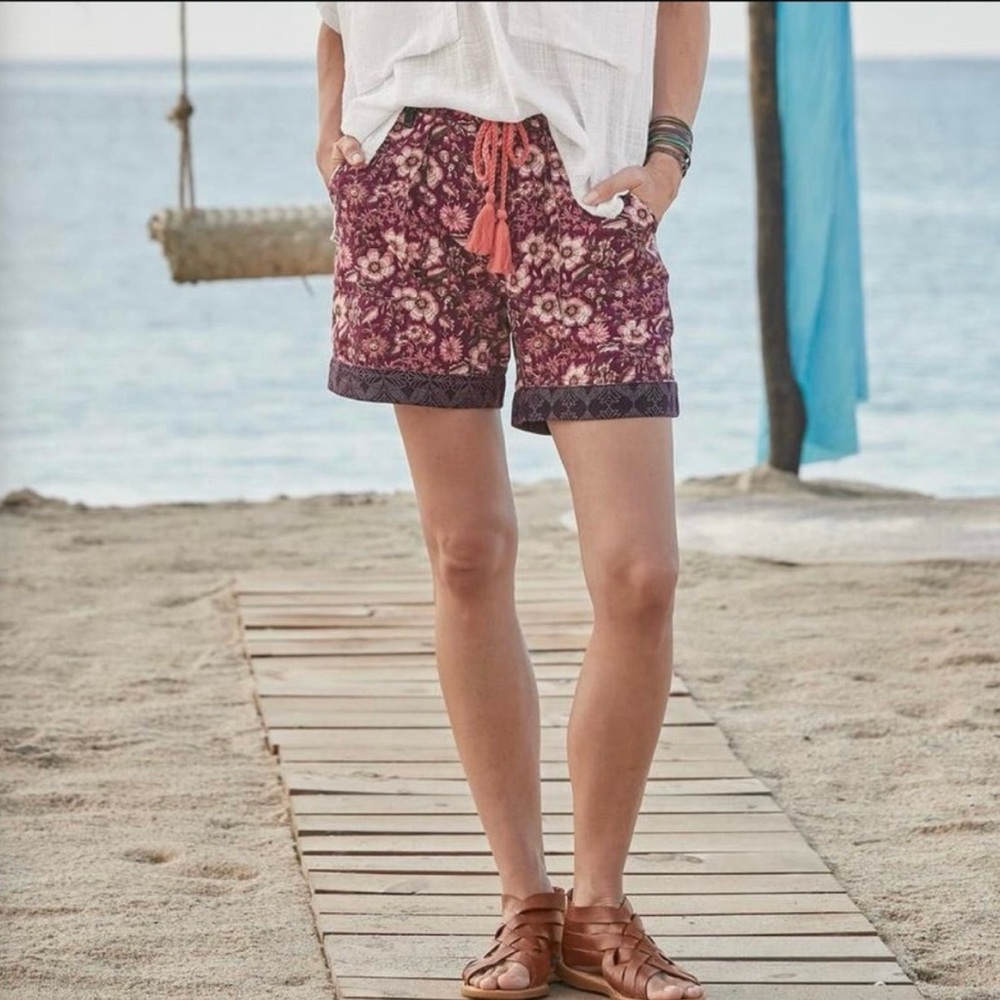 Sundance Floral Print Tassel Drawstring Shorts in Burgundy and Coral